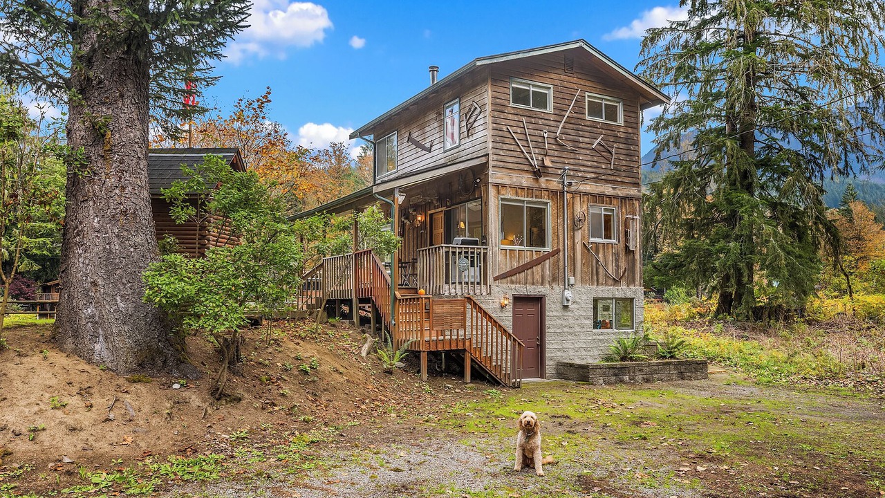 Photo of Outdoor in Gold Bar