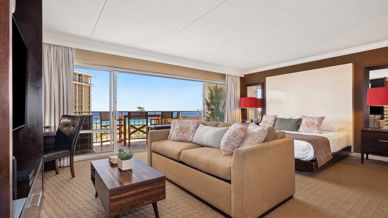 Photo of Livingroom in Waikiki