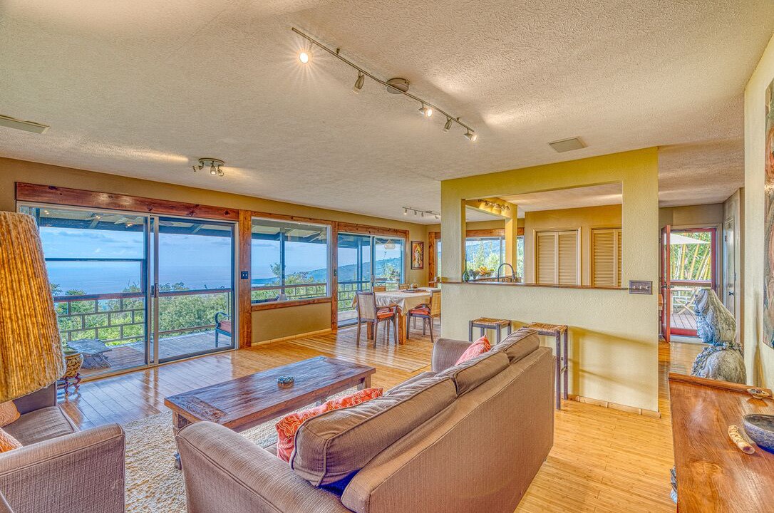 Photo of Livingroom in Honaunau-Napoopoo