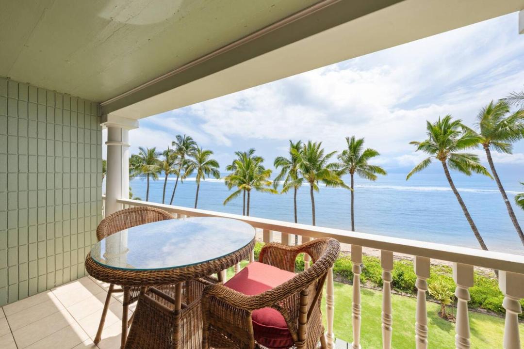 Photo of Patio Balcony in Historic Lahaina Front Street