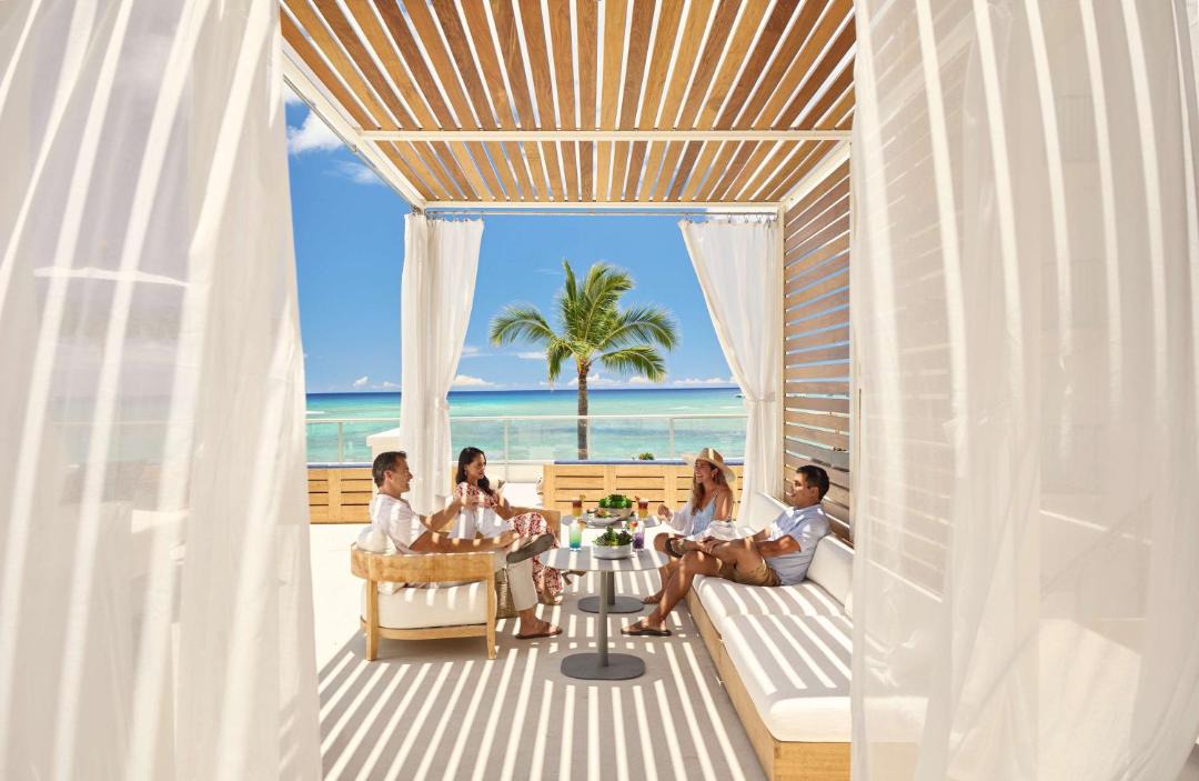 Photo of Others in Waikiki