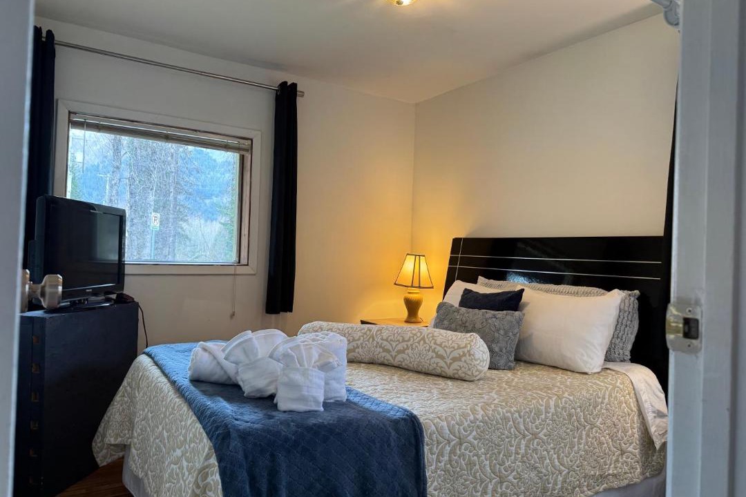 Photo of Others in Alyeska