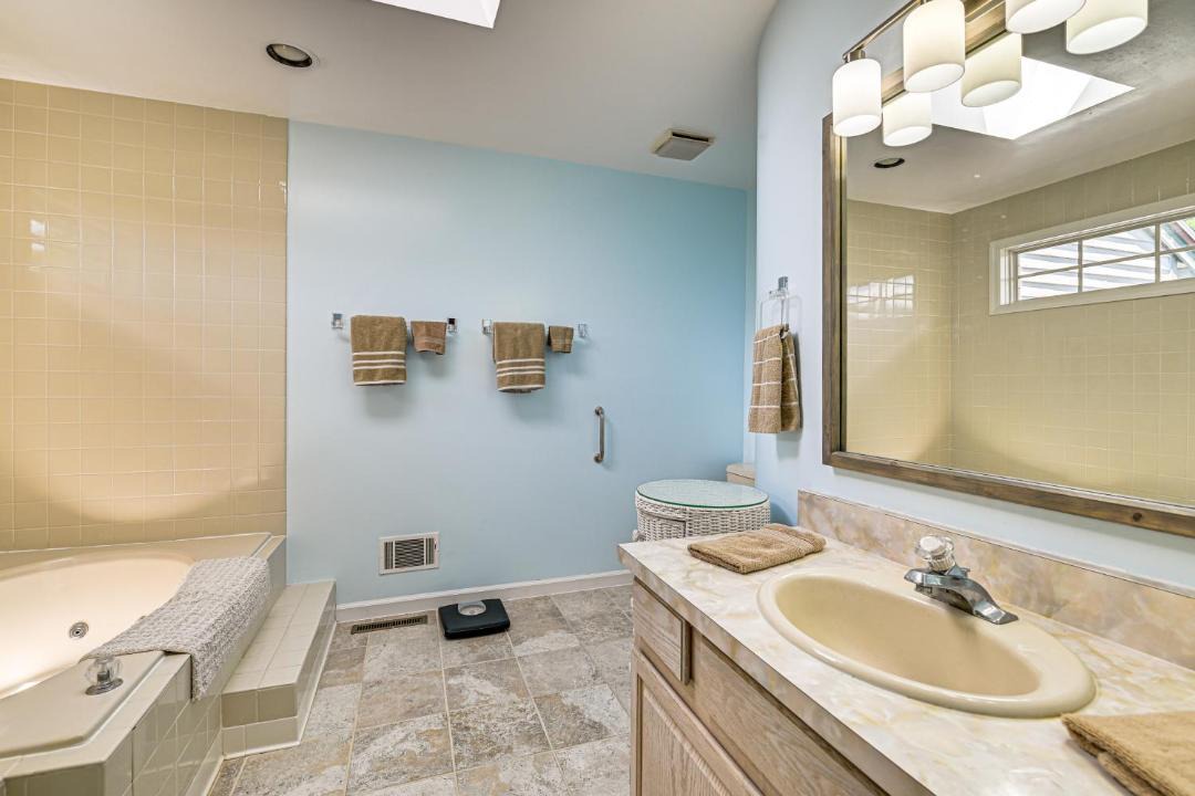 Photo of Bathroom in Saratoga Springs