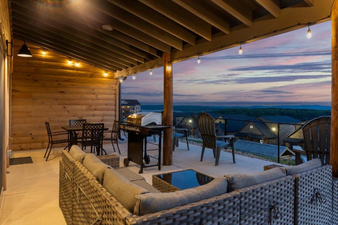 Photo of Patio Balcony in Table Rock