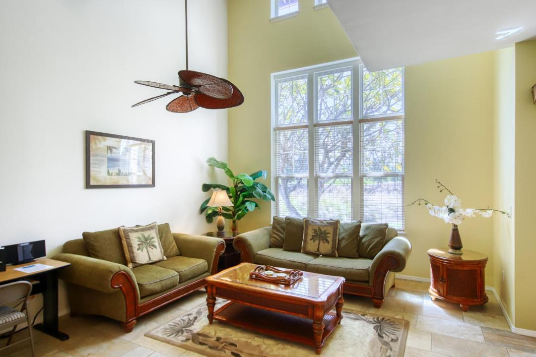 Photo of Livingroom in Waikoloa