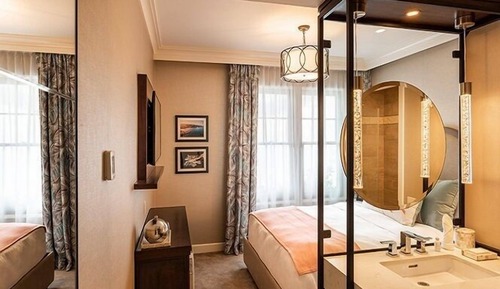 Classic Room, 1 Queen Bed